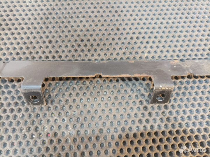 Кронштейн проводки Mercedes-Benz Axor