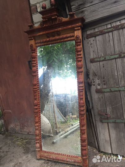 Антиквариат. Старинное зеркало