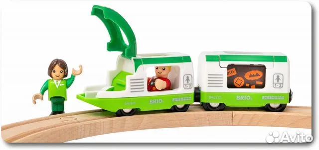 Brio 33847 – Набор кольцевой дороги с зелёным поез