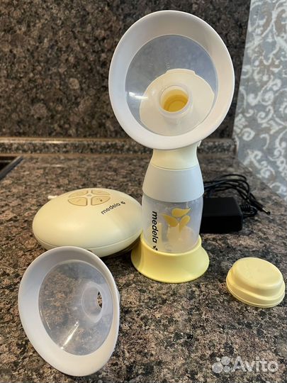 Молокоотсос электрический Medela на одну грудь