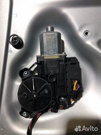 Дверь боковая задняя правая Volkswagen Polo