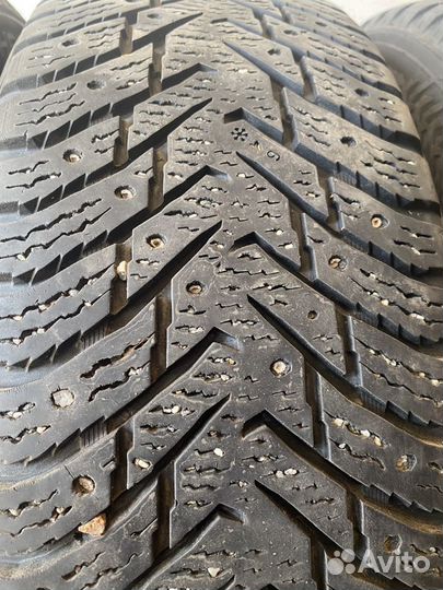 Nokian Tyres Hakkapeliitta 8 SUV 225/65 R17