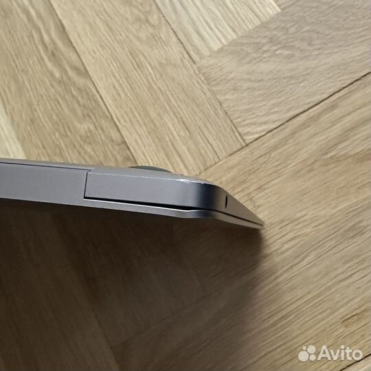 Apple MacBook Air 2019 13' серый космос 8/128 GB