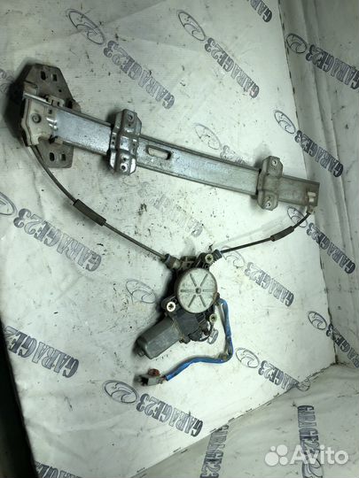 Стеклоподъёмник Honda Civic ek3