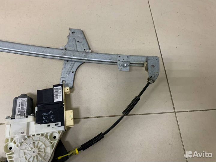 Стеклоподъемник электр. передний правый Peugeot 307