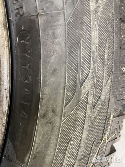 R17 Yokohama Ice Guard Stud IG55 215/60, PCD 5x114.3 DIA 60.1