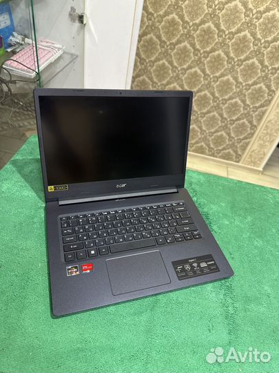 Acer Ryzen 5 3500, 8Gb, SSD 256GB, Vega 8 2Gb