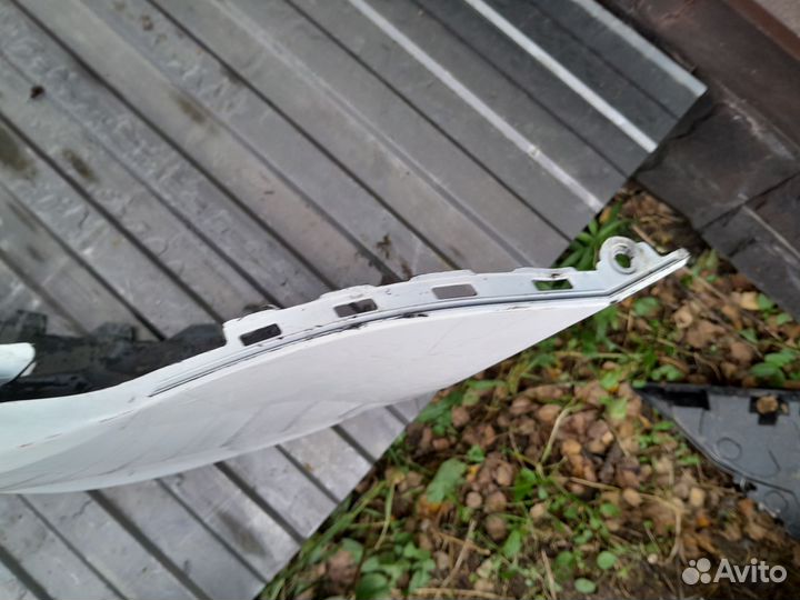 Бампер передний 5сu807221 Volkswagen Jetta