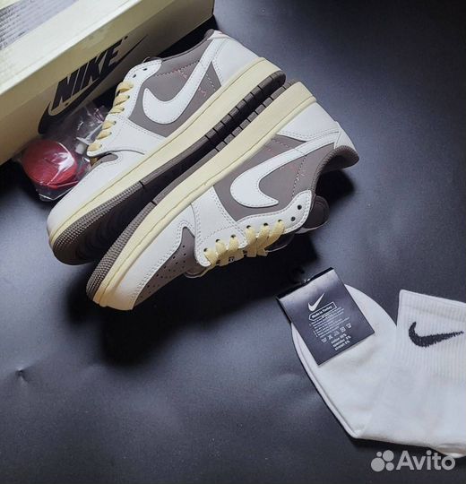 Кроссовки мужские Nike Air Jordan Travis Skott