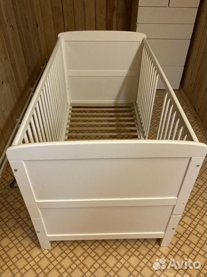 Детская кроватка 140*70