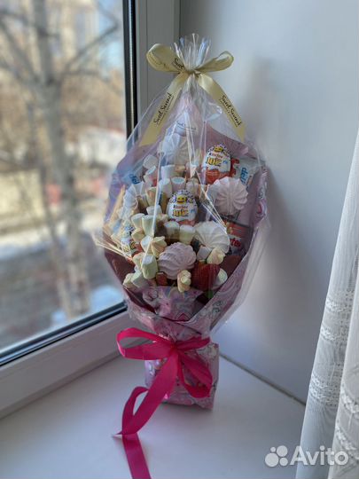 Съедобные букеты из зефира,фруктов,маршмеллоу