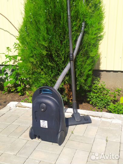 Пылесос Samsung VC-6015V