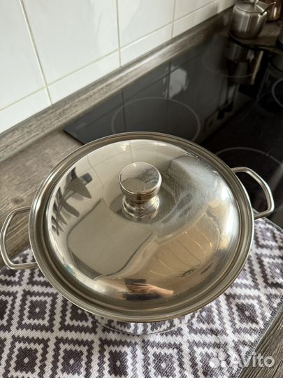 Кастрюля из нержавейки б/у 4 л