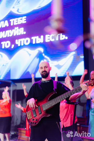 Басс гитара yamaha
