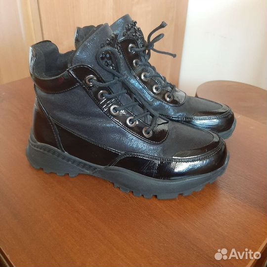Ботинки демисизонные 30,31,33
