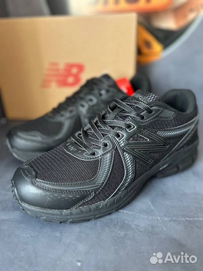 Кроссовки мужские new balance