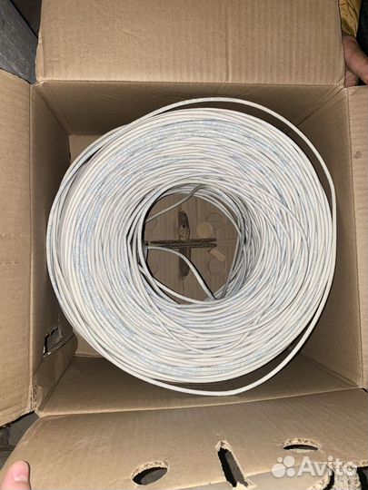 Витая пара Caplex кат.5e U/UTP 4 пары, 305 м