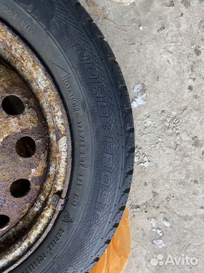 Зимняя шипованная резина R14