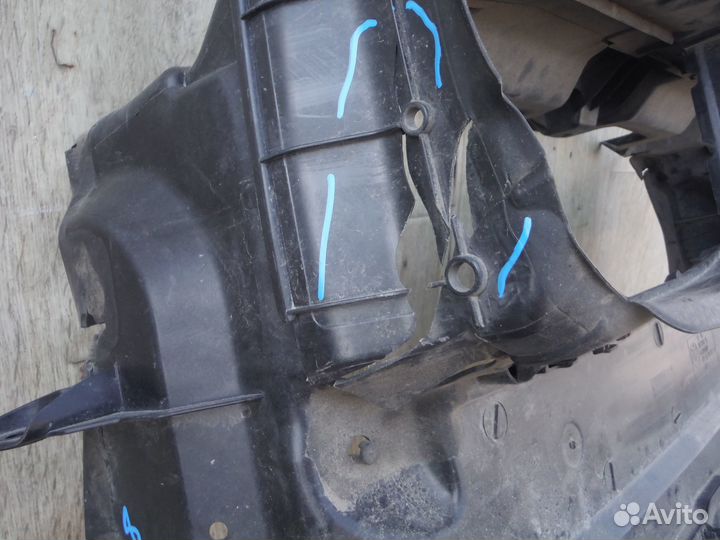 Воздуховод передний №30 BMW X1 (F48) 2016