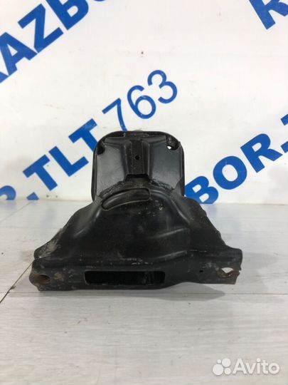 Опора двигателя правая honda civic 8 4D 1.8 ат сед