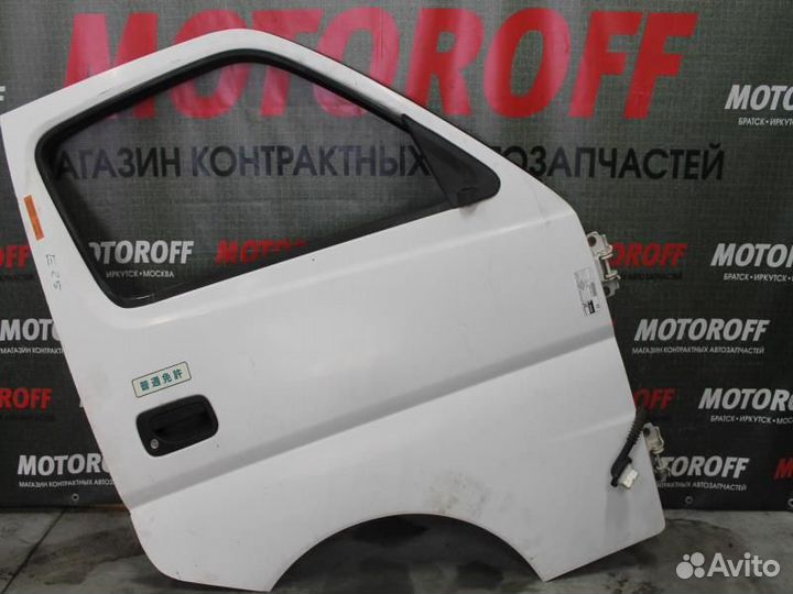 Дверь передняя R Караван E25 светлая А104