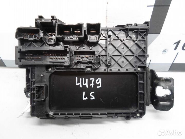 Б/У Б/У Блок предохранителей BB08WXM080312 toyota