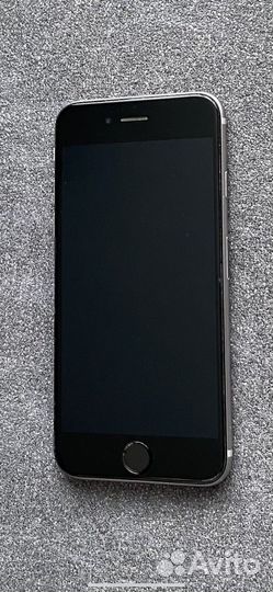 Телефон iPhone 6