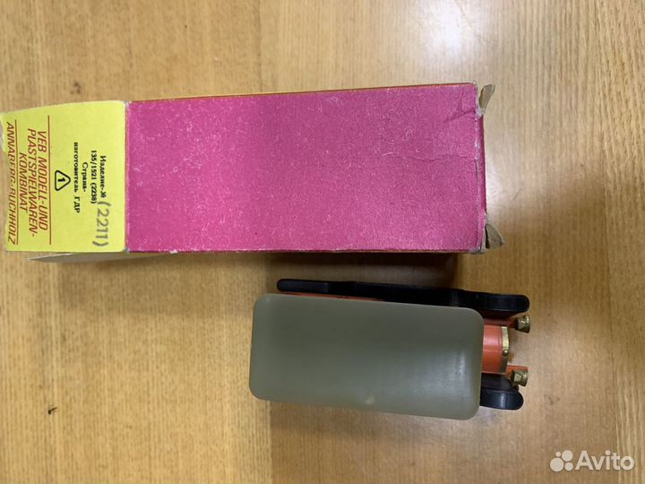 Модель авто 1:50 Даймлер Бенц. Пластик гдр