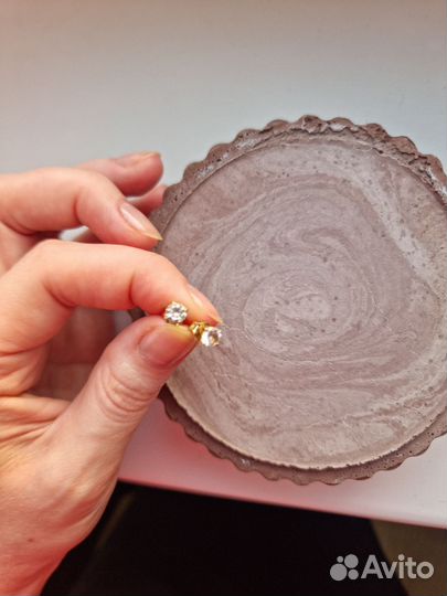 Золотые серьги-пусеты