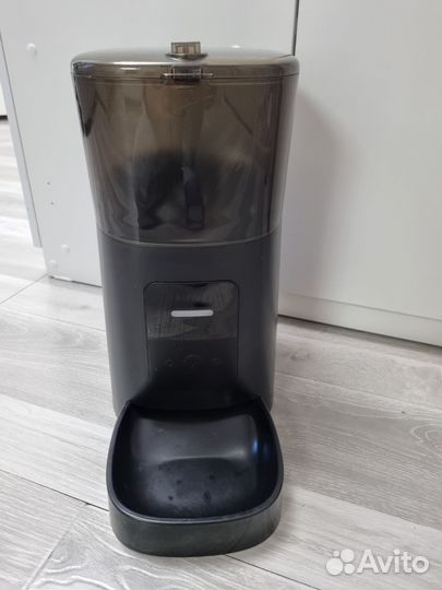 Кормушка автоматическая SB PET 5. На 6 литров