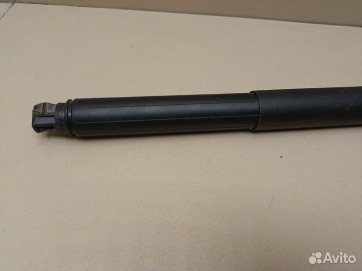 Электропривод крышки багажника Volkswagen Tiguan