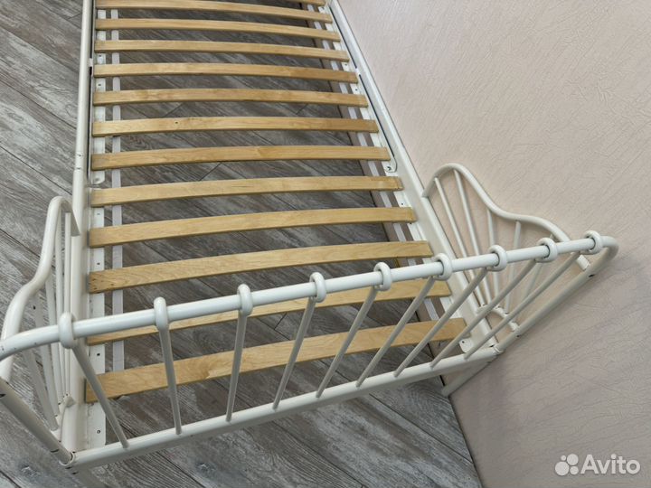 Раздвижная кровать IKEA