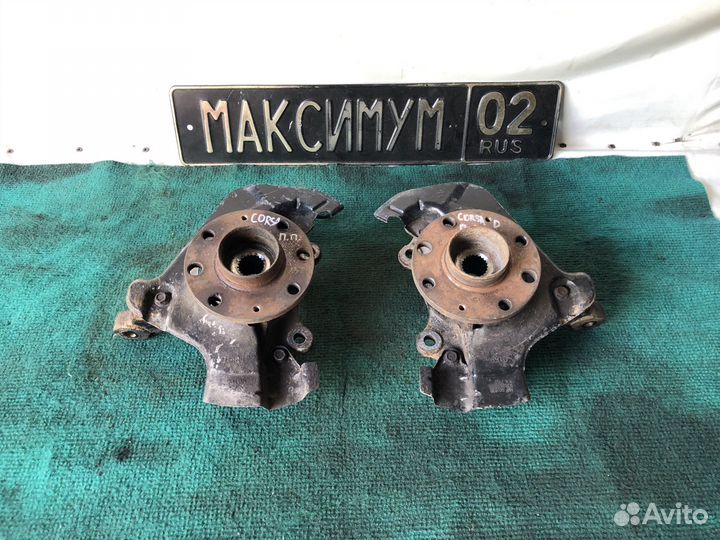 Левый Поворотный кулак Opel Corsa D