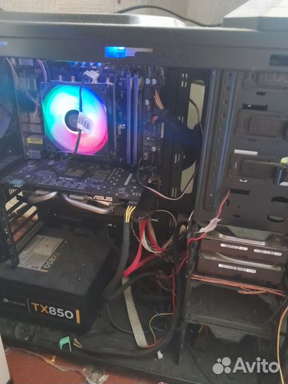 Игровой пк с монитором и кресло,столом