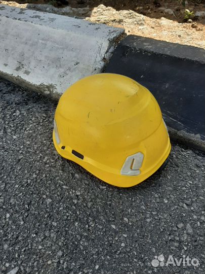 Каска скалолазная альпинистская Camp