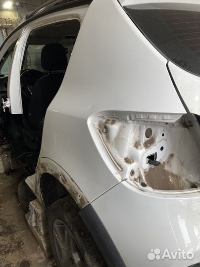 Крыло заднее Renault Sandero Stepway 2