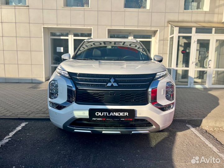 Mitsubishi Outlander 2.5 CVT, 2023