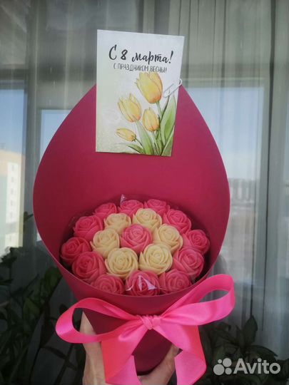 Букет из шоколадных роз на день воспитателя