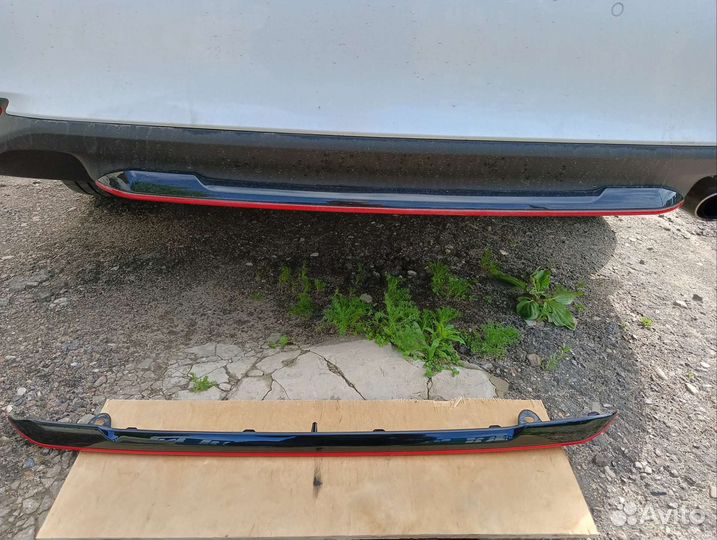 Toyota camry gr sport накладка на задний бампер