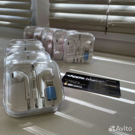 Наушник для iPhone
