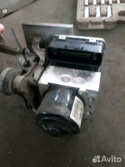 Блок ABR ABS мерседес w204 6.3 амг