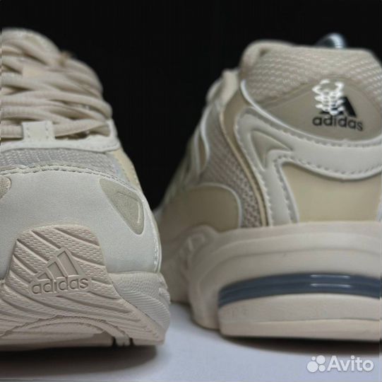 Кроссовки Adidas Response CL beige