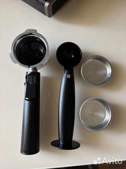 Автоматическая рожковая кофемашина Vitek