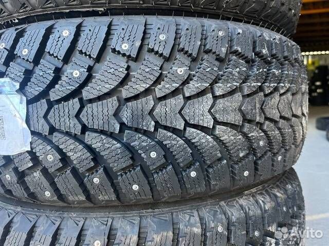 Antares Grip 60 Ice 215/55 R17 98T