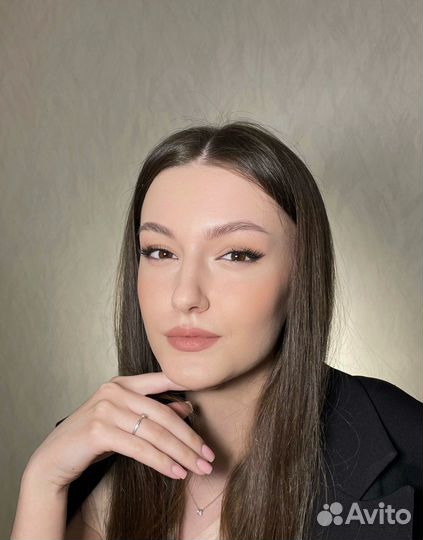 Модель на макияж