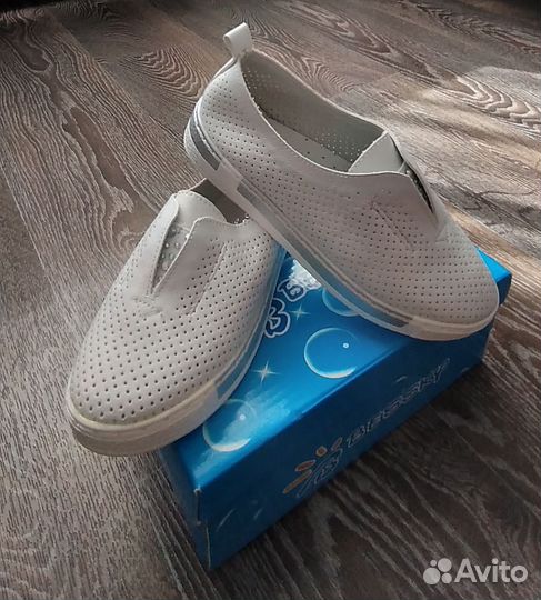 Слипоны для девочки новые