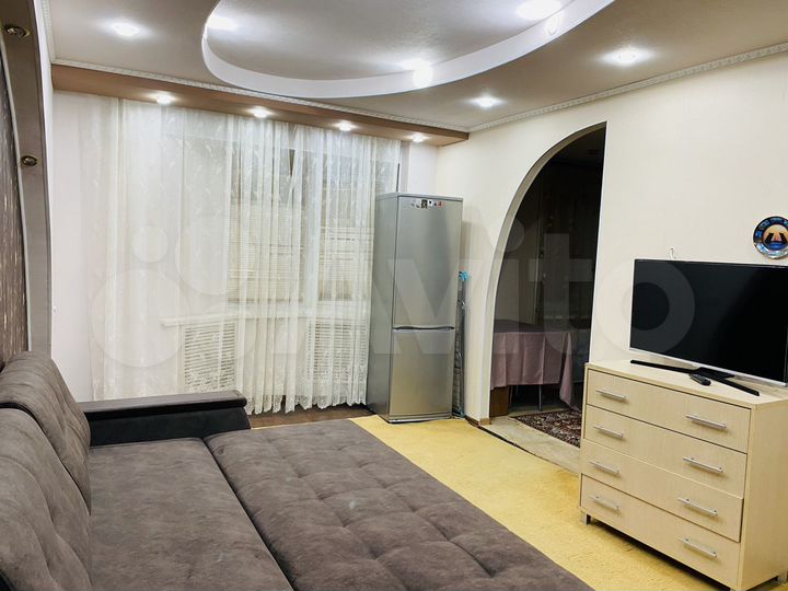 1-к. квартира, 42 м², 1/5 эт.