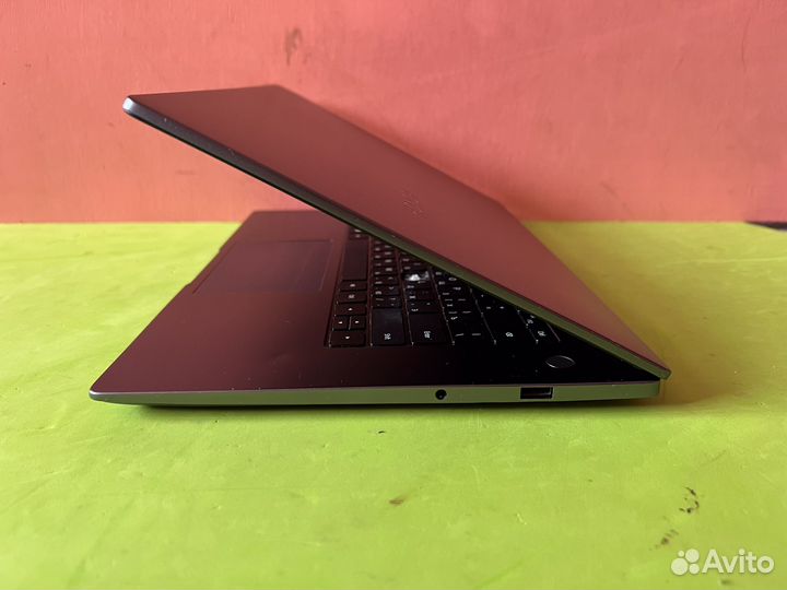 Honor magicbook 15 на запчасти