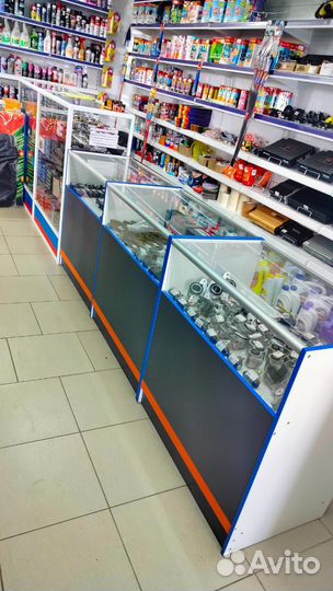Торговые витрины и прилавки для магазина