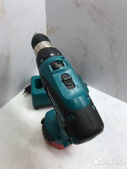 Шуруповерт Makita 6337D